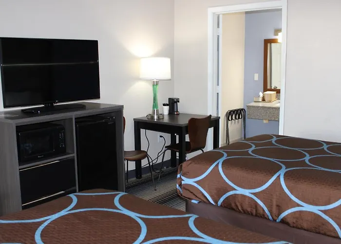 Super 8 By Wyndham Morganton